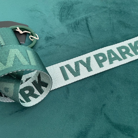 Ivy Park x Adidas S/M Green Belt NWT - Picture 4 of 4